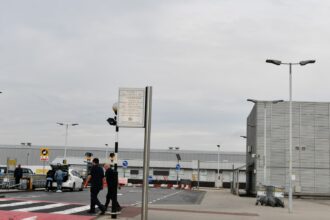 Image shows the drop off point at Heathrow terminal 4